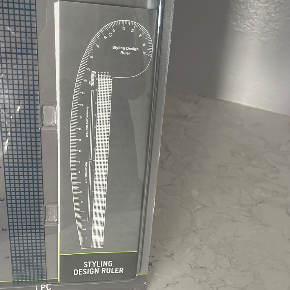 Savant Gray Styling Design Ruler - Picture 5 of 5